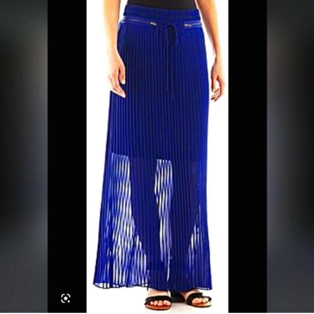 NWT! Blue Pleated Plisse Skirt
